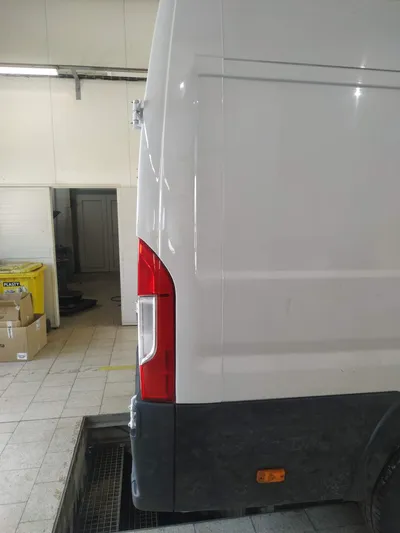 Narovnání bočnice po